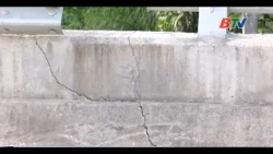 Cracks appearing on Thac Nga Bridge