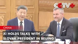 Xi Holds Talks with Slovak President in Beijing