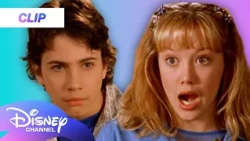 Lizzie and Miranda Want Bras from the Mall 🫣 |  Lizzie McGuire | Disney Channel