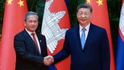 Xi urges China, Cambodia to carry forward ironclad friendship