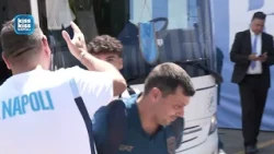 L'arrivo del NAPOLI a DIMARO, parte il ritiro dei ragazzi di ALLEGRI: guardate che accoglienza 💙
