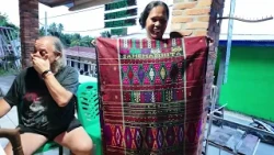 Peace Out – A Boomer on the Road – Samosir Lake Toba