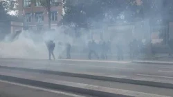 Lyon : la police disperse des manifestants au gaz lacrymogène devant l'université Jean Moulin