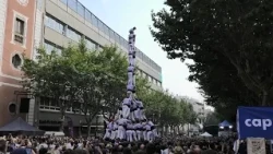 La pluja impedeix als Minyons completar l'actuació prevista per les Santes de Mataróó