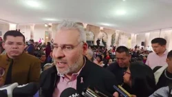 10 reported arrested in Uruapan and governor denies business closures due to insecurity