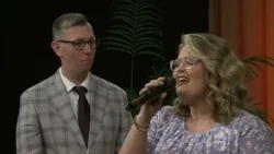Josh & Ashley Ep. 263 | Josh & Ashley Sing Songs Trust & Faithfulness
