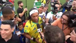 @TVLifeAmérica apresenta: Jogo dos Famosos em Paris com Ronaldinho Gaúcho 15 de novembro não Perca!