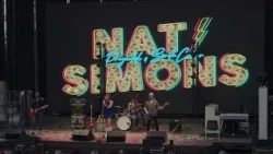 LUZ CASAL, NAT SIMONS Y AURORA BELTRÁN EN EL TEATRO AXERQUÍA