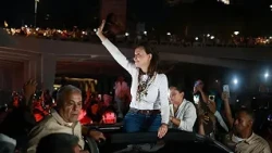 Machado plantea dialogar con Delcy Rodríguez tras volver del exilio