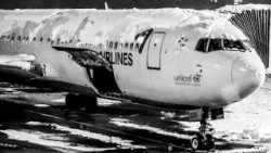 Asiana Airlines retro Boeing 767 | De-icing & take off from Gimpo airport 🇰🇷| South Korea