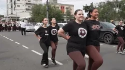 Semana da Pátria reúne alunos e famílias em desfile cívico no Dehon
