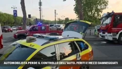 Driver loses control of car. Injuries and vehicles damaged