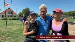 Pole vaulting in IJlst: sailing camp makes vacations possible for every child, but is short on pa...