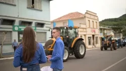 PROCISSÃO MÁQUINAS EM NOVA ARAÇÁ