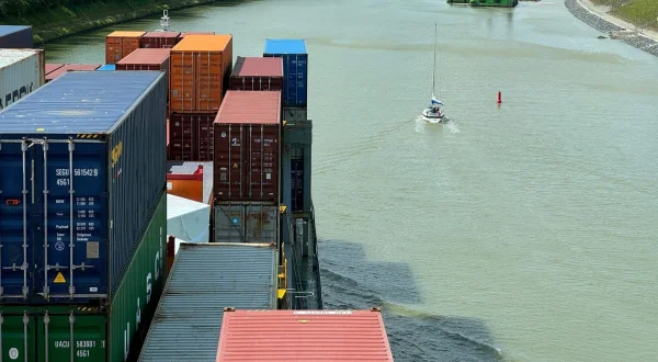 Nord-Ostsee-Kanal - Lotsen, Lasten und Verfall