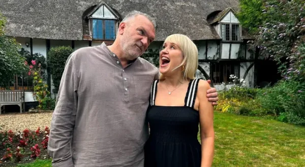 Celebrity Escape to the Country