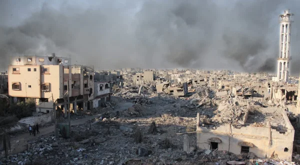 Bipeurs, bombardements : au cœur de la guerre contre le Hezbollah