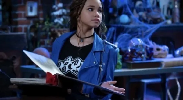 Los hechiceros más allá de Waverly Place
