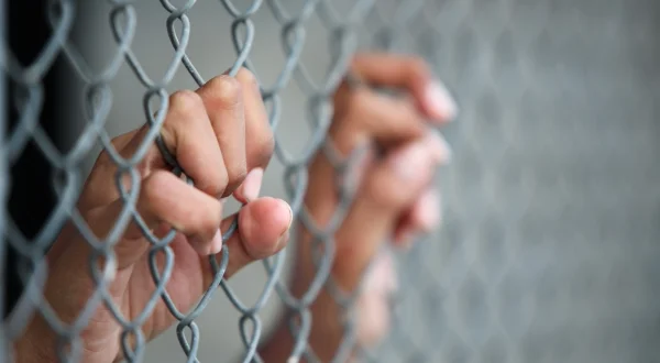 Hinter Gittern – Der Frauenknast