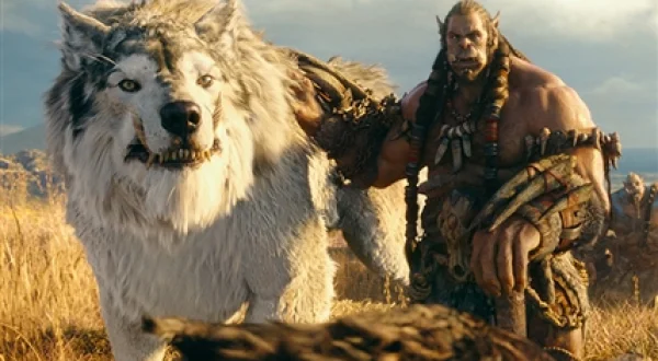 Warcraft: el primer encuentro de dos mundos