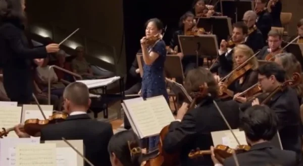 Fung, Dvorák, Bach, Beach, con Midori, Sinfónica Alemana de Berlín & Marie Jacquot