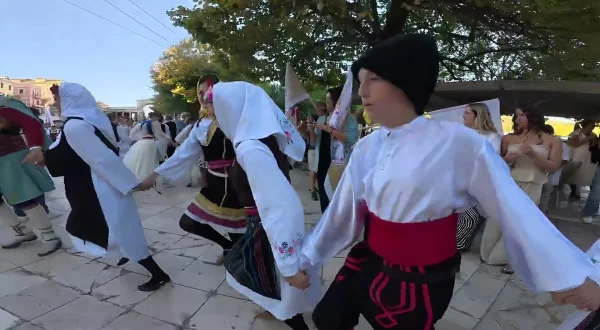 Krf - 2. međunarodni festival folklora