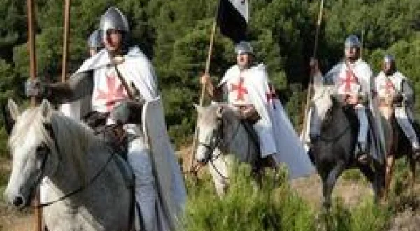 Les templiers : la démesure des bâtisseurs