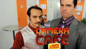Caméra café 2 : La boîte du dessus