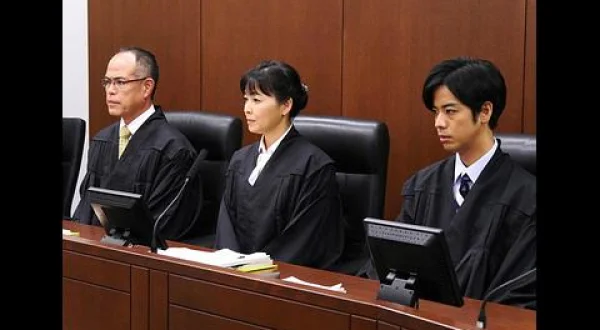 最強の法廷 裁判官桜子と10人の評決（主演・財前直見）