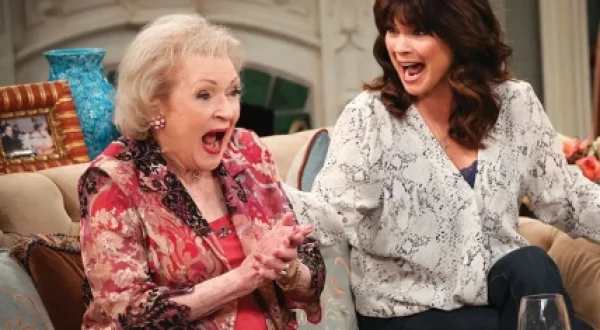 Hot in Cleveland | Los solteros