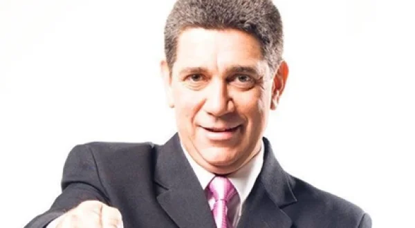 ¿Quién da más?