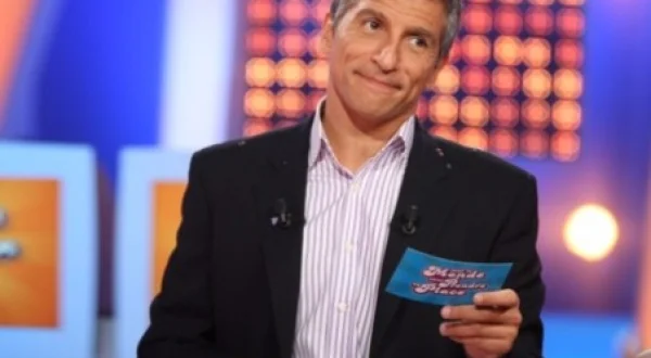 Tout Le Monde Veut Prendre Sa Place