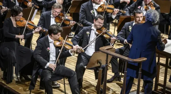 Czech Philharmonic, Semyon Bychkov: Shostakovich, Symphony No. 7 'Leningrad'