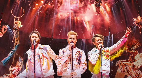 Take That - Wonderland Live From the O2