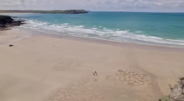 Cornwall: A Year By The Sea