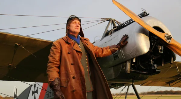 S1E6 - Rrethi i Errët i Hitlerit