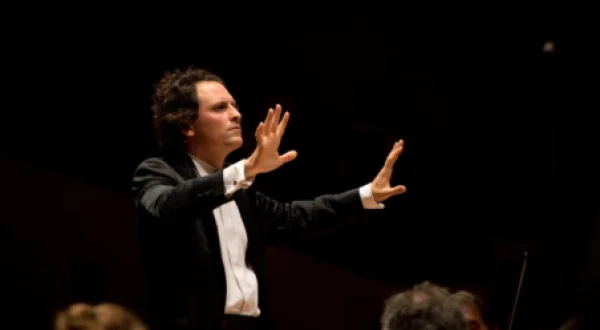 Alena Baeva, Orchestre Philharmonique Royal De Liège, Lionel Bringuier: Mendelssohn, Beethoven