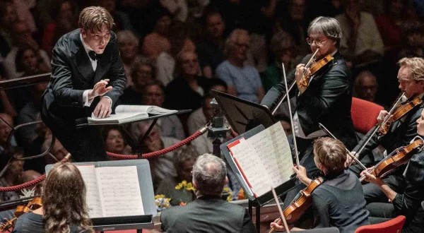 Royal Concertgebouw Orchestra, Klaus Mäkelä: Ravel, Connesson, Bartók