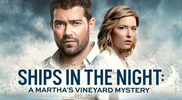 Ships in the Night: A Martha's Vineyard Mystery