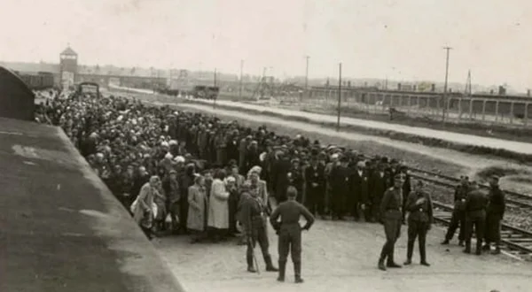 Auschwitz - Jedan dan