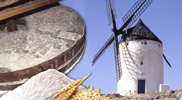 Molino de viento gigante para elaborar harina a través de la molienda ancestral del trigo