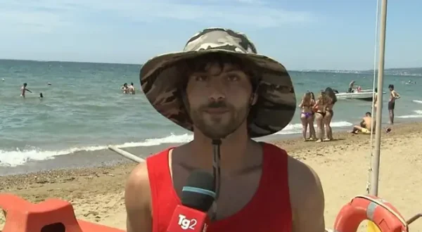 Tg2 E...state con costume