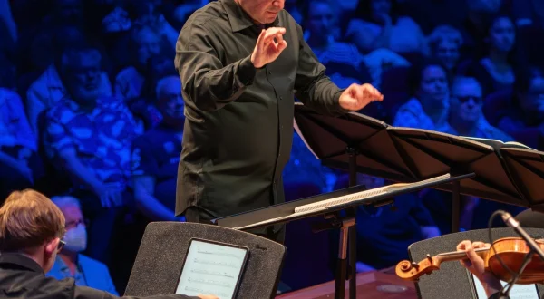 Steve Reich - Colin Currie Group. Edinburgh International Festival