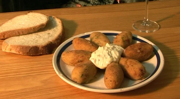 Los rebozados de Pilarín: petardos de bacalao, gambas gabardina y pimientos rellenos