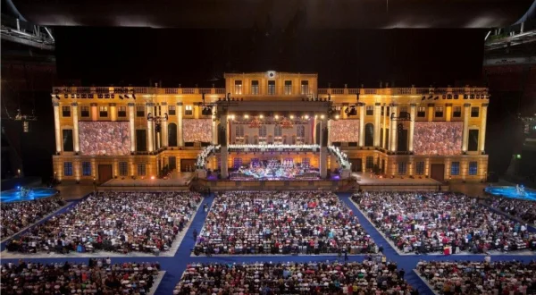 André Rieu – Das große Open Air Konzert: Happy Days are here Again!