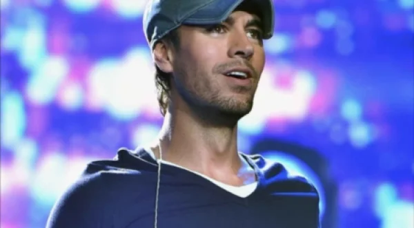 Enrique Iglesias - Live from Odyssey Arena