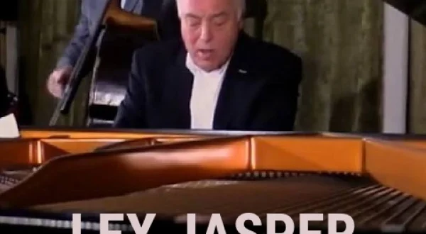 Lex Jasper Trio: Happy Days Are Here Again