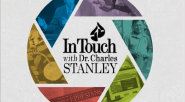 En contacto con Dr. Charles Stanley