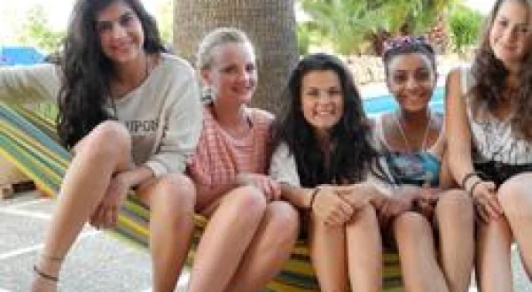 Die Mädchen-WG: Urlaub ohne Eltern