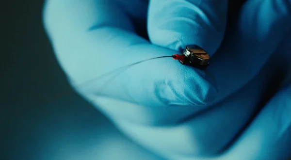 S1E4 - Zanati i spiunit 8